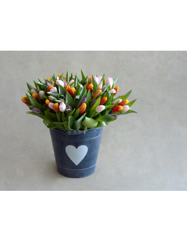 Card "Tulips in a bucket"